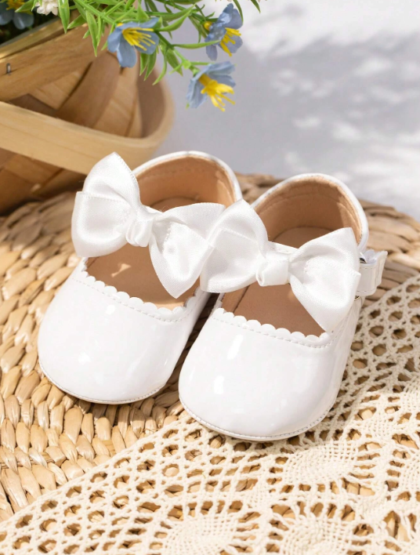 Baby Girls White Bow Flat Shoes